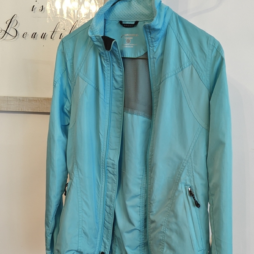 Brooks Women's Light Blue Jacket